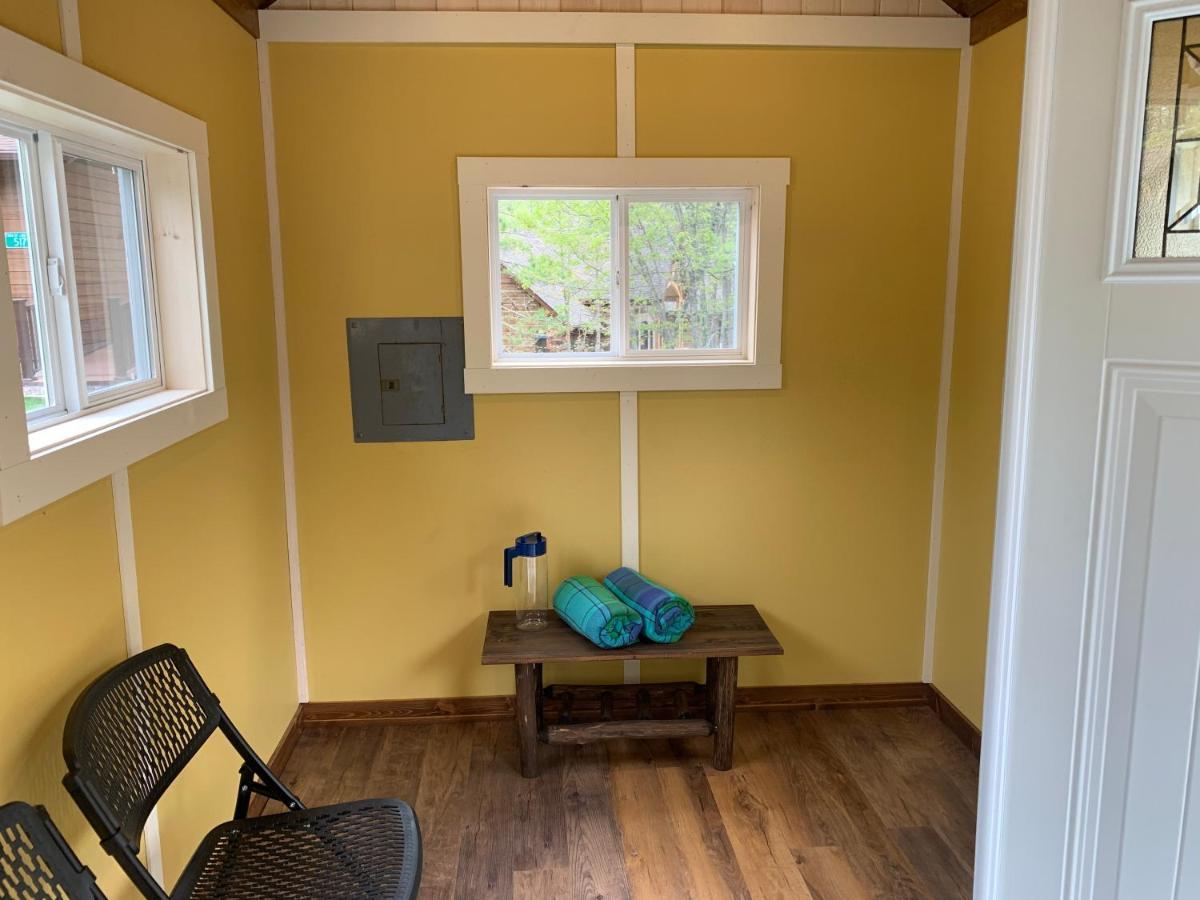 Deerwood Resort - Whippoorwill Cabin Land O'Lakes Zewnętrze zdjęcie